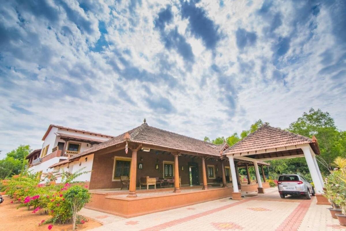 Earth Veda Spa And Wellness Resort Kota  외부 사진