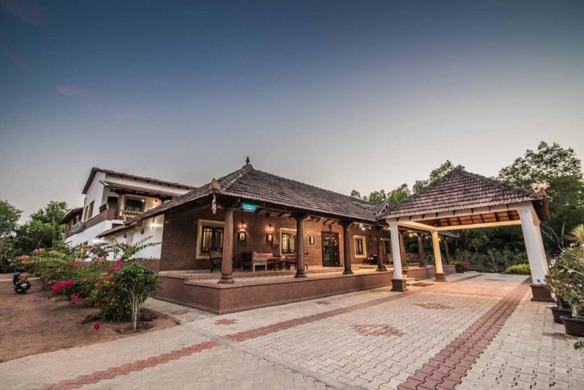 Earth Veda Spa And Wellness Resort Kota  외부 사진